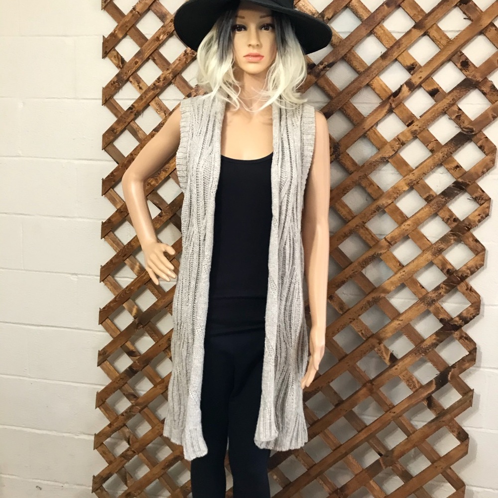 Cabi tan long sleeveless sweater
